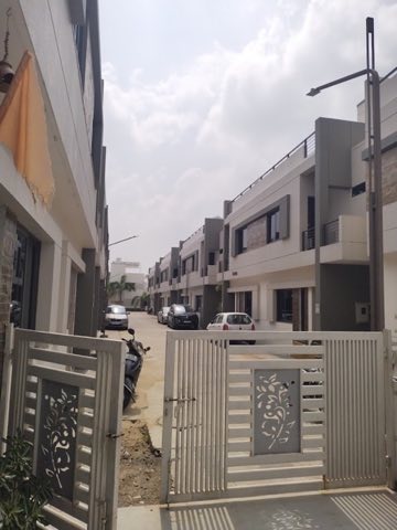 Taksh Aura project photo 3 in Besides Nijanand Ashram Adjoining L&T Knowledge City N.H.8, Vadodara